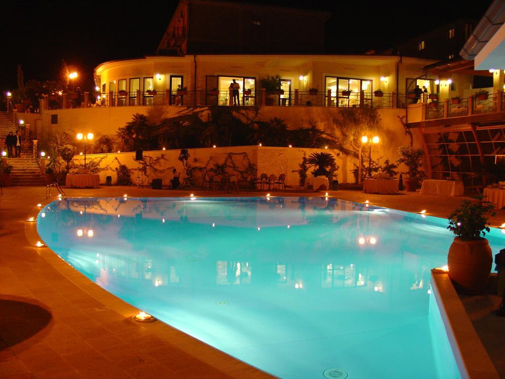 Hotel Barbieri Altomonte Exterior photo